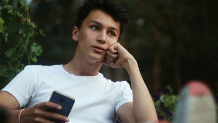 iPhone Xs и путёвка в Австрию: гомельский школьник стал победителем социального проекта