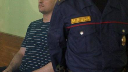 В Гомеле судят бывшего начальника Чечерского уголовного розыска по обвинению в мошенничестве, взяточничестве и подлоге документов