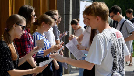 Абитуриенты запустили петицию с призывом "пересчитать" результаты ЦТ