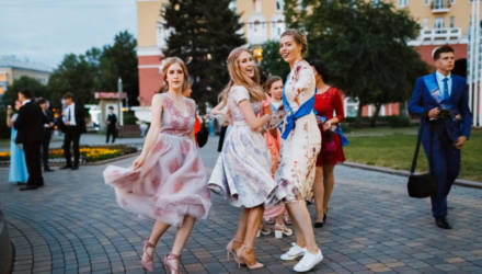 Ещё один день без спиртного. В Гомеле запретят продажу алкоголя во время проведения выпускных вечеров