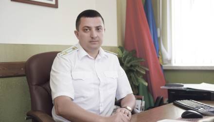 Не ведитесь на мнимый куш: прокурор Гомеля рассказал, сколько "живут" закладчики и где чаще всего "дают на лапу" взятками
