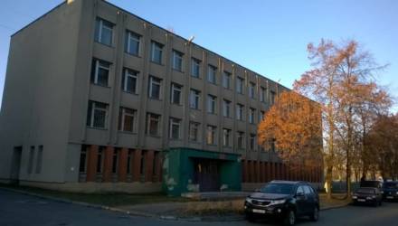 На интернет-аукционе продали бывшую школу в Гомеле