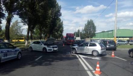 В Гомеле женщина на более дорогой иномарке не уступила дорогу другой женщине. Закончилось всё печально