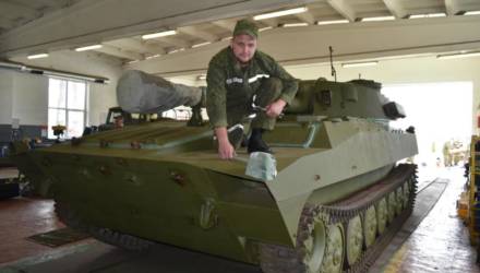 Армейцы бывшими не бывают. Один день с призванными на военные сборы гомельчанами