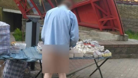 Белорус без трусов торговал очками на рынке. Возбуждено уголовное дело