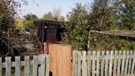 Ударила железным ухватом по голове. В Мозырском районе женщина ночью убила знакомую, подожгла дом – и заявила сама на себя