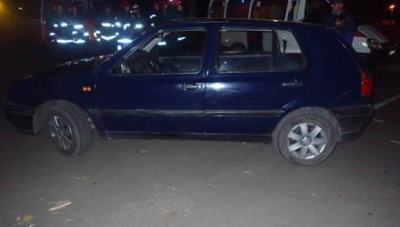 Спасатели пришли на помощь мужчине, которого зажало под автомобилем на парковке в Гомеле