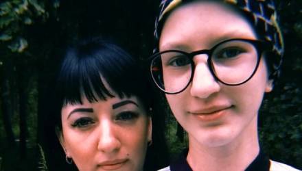 "Я ещё не устала жить": почти год семья из Гомеля пытается спасти свою дочь Веронику