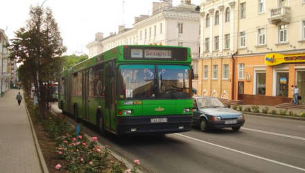 В Гомеле кондуктор автобуса высадила школьника, который предъявил необычную справку. Кто прав?