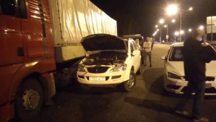 Своих не бросаем: как смоленские автомобилисты помогли гомельчанину-дальнобойщику