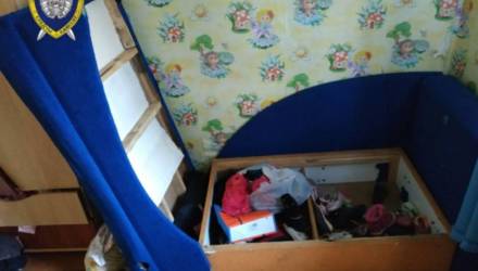 «Ослушалась». В Зельвенском районе мужчина избил 4-летнюю дочку – она в реанимации