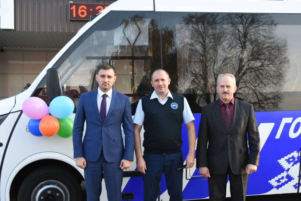 Гомельский автопарк № 6 передал в Брагин новый комфортабельный автобус