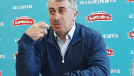 Не бояться пальмового масла и "Е-шек": Евгений Комаровский дал советы белорусским мамам