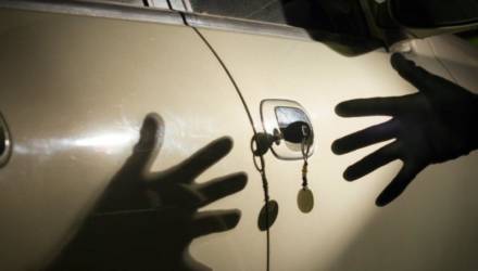 В Мозыре задержан гомельчанин, который пытался угнать два автомобиля