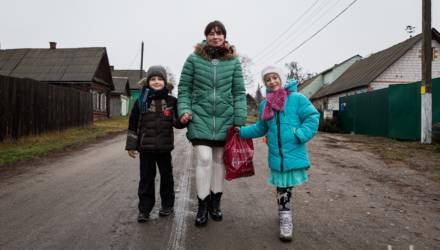 Городище раннего железного века, народная школа Ирины Паскевич и поглощение областным центром — чем живёт деревня на окраине Гомеля