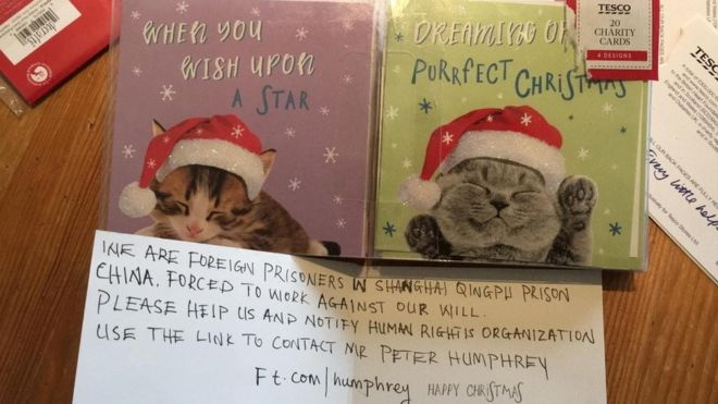 Девочка нашла в праздничной открытке просьбу о помощи от "рабов" из Китая
