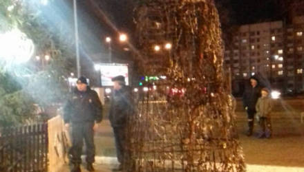По факту возгорания фигуры Деда Мороза в Гомеле проводится проверка