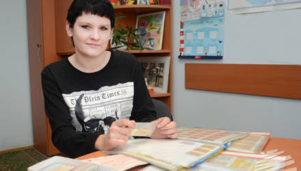 Девушка съездила в Гомель к брату на присягу и теперь собирает билеты на общественный транспорт разных стран. Посмотрите