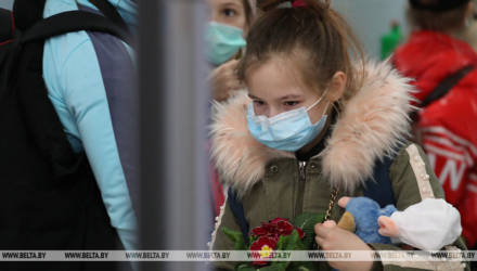 Три автобуса с белорусскими детьми вернулись из Латвии и поехали в Гомель
