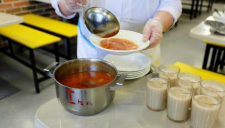 Оперативники БЭП поставили точку в громком деле о хищении продуктов для школьных столовых Гомеля