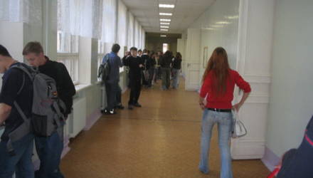 Минобр дал советы школьникам на каникулы