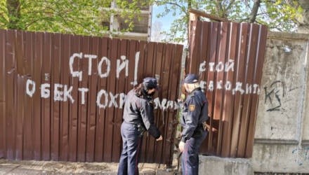 В Гомеле женщины-милиционеры проверили заброшки на предмет наличия там молодёжи