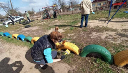 Трудовой десант замечен в агрогородке Урицкое