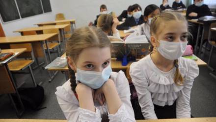 Школьники пойдут на учёбу 1 мая – указ президента