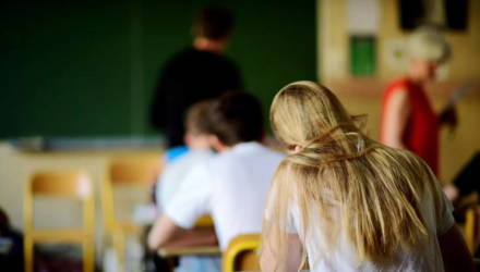 Белорусы требуют отменить школьные экзамены или провести их по-другому