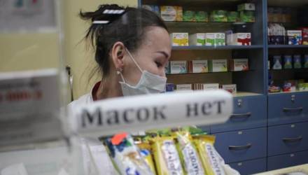 Не более 10 штук в руки. Поход по аптекам Гомеля в поисках масок, дезсредств и жаропонижающих