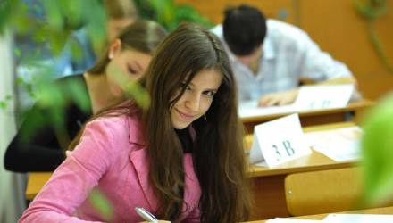 Петицию за отмену выпускных экзаменов подписали почти 7 тысяч белорусов