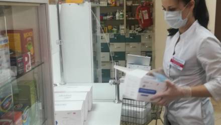 Фармацевт: люди уже устали бояться коронавируса