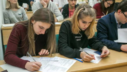 Математика в два дня – несправедливо! Абитуриенты о новых датах ЦТ