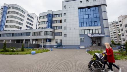 Аппарат КТ, бассейн и безбарьерная среда — в Гомеле к открытию готовится новая поликлиника
