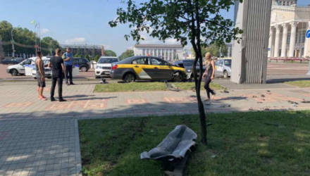 Уснул за рулём: в Гомельской ГАИ рассказали подробности резонансного ДТП на площади