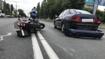 В Гомеле в результате ДТП пострадал мотоциклист