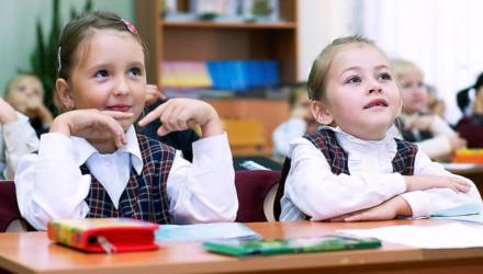 Приём документов в первые классы школ Беларуси начнётся 12 июня