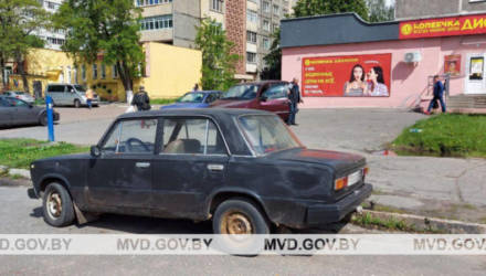 В Гомеле парень хотел угнать "копейку", чтобы не идти пьяным домой, но хозяин оказался хитрее