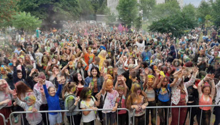 Краски - в руки: фестиваль ColorFest прошёл в Гомеле