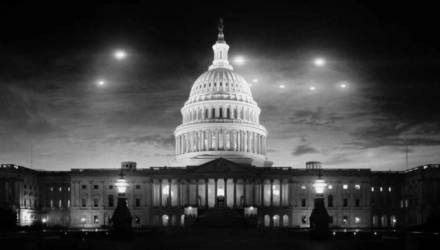 НЛО над Белым домом. Почему Вашингтон засекретил инцидент, свидетелями которого стали тысячи американцев