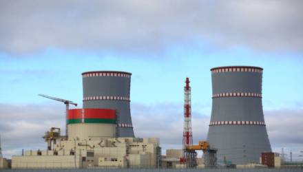 Физический пуск: на БелАЭС началась загрузка ядерного топлива в реактор первого энергоблока
