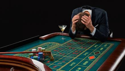 В Гомеле кондуктор присвоил деньги от продажи билетов и проиграл их в игровом клубе