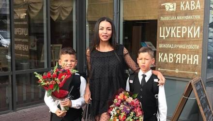 Ололо, бывшая уроженца Гомеля рэпера Серёги, утверждает, что певец не даёт ей видеться с детьми. Суд посчитал иначе