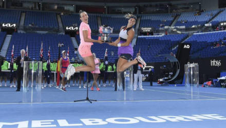 Арина Соболенко и Элизе Мертенс победили в парном разряде Australian Open