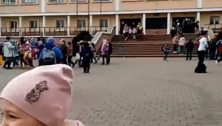 В Гомеле неизвестные "заминировали" более 20 школ за раз