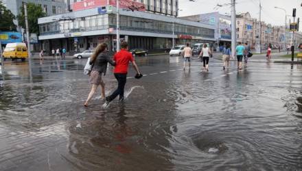 Оранжевый уровень опасности объявлен в Беларуси 20 мая из-за сильных дождей