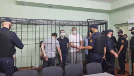 В гомельском СИЗО начался суд над Тихановским, Статкевичем, Лосиком, Цыгановичем, Поповым и Саковым