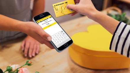 Новые клиенты получат от Приорбанка смартфоны для приема оплаты