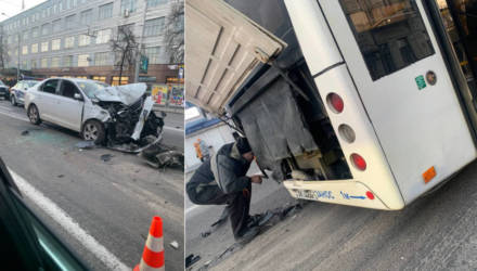 В Гомеле пьяный водитель "Шкоды" натворил шкод: за 10 минут совершил два ДТП в центре города