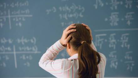 Абитуриенты "завалили" экзамен по математике в лицеи – в чём дело?